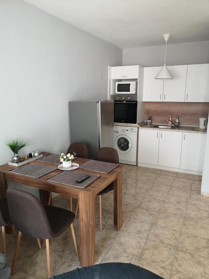 Apartment Happy Home Varna ภายนอก รูปภาพ